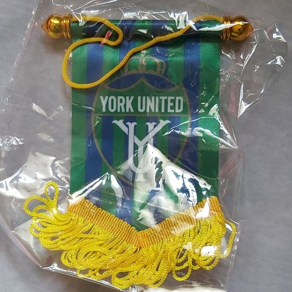 York United FC Mini Pennant - Picture 1 of 2